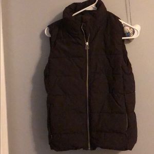 Gap puffer vest